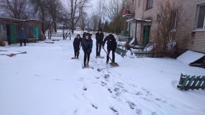 Дапамога адзінокім састарэлым людзям