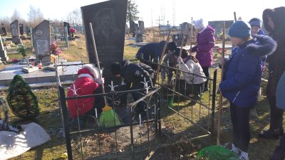 В память о погибшем односельчанине