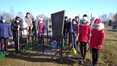 В память о погибшем односельчанине