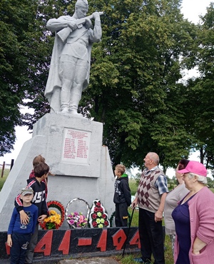 Экскурс в историю «Дзень нашага гонару і болю»