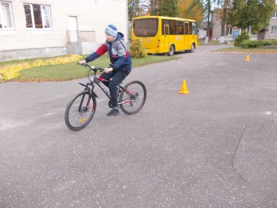 Игра-эстафета  “Велосипедные гонки”