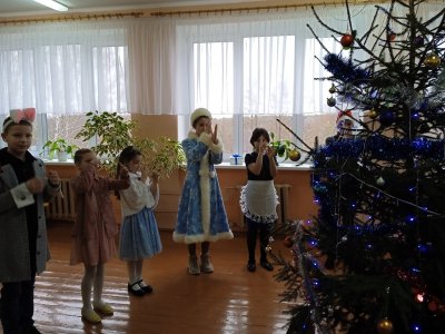 Новогоднее театрализованное представление "Алиса в Новогодней сказке"